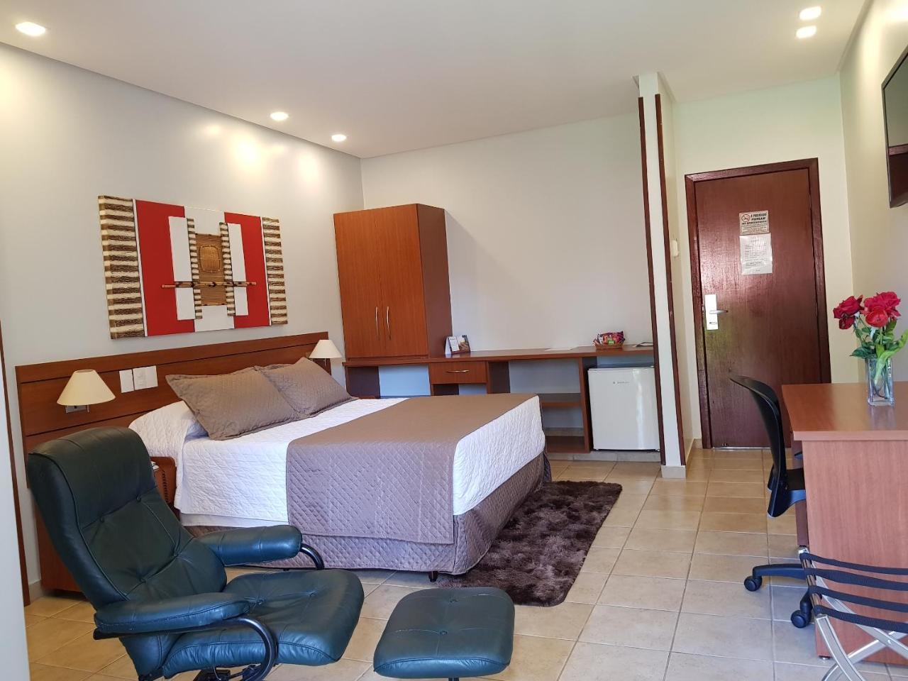Hotel Das Palmeiras 파라카투 외부 사진
