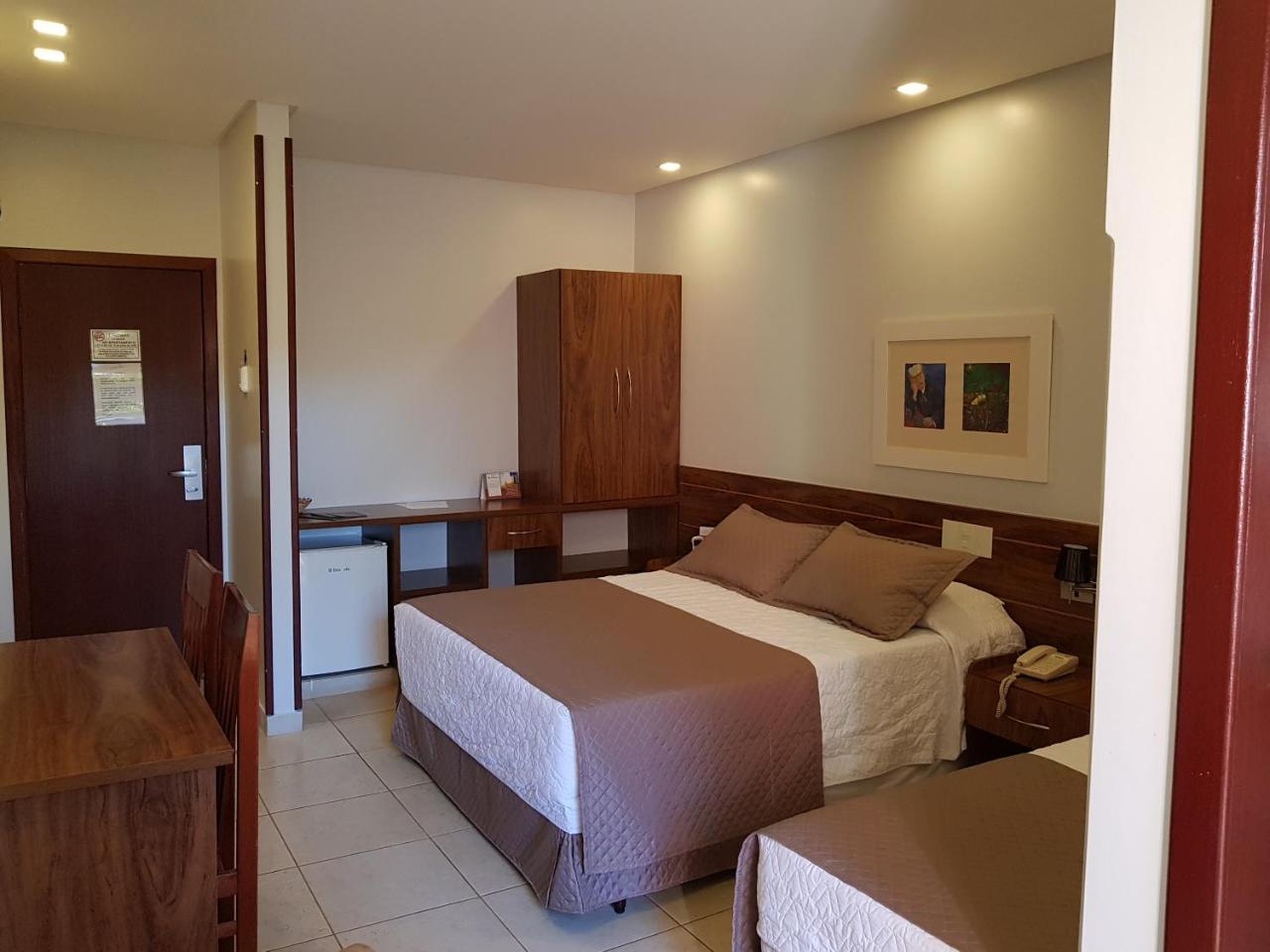 Hotel Das Palmeiras 파라카투 외부 사진