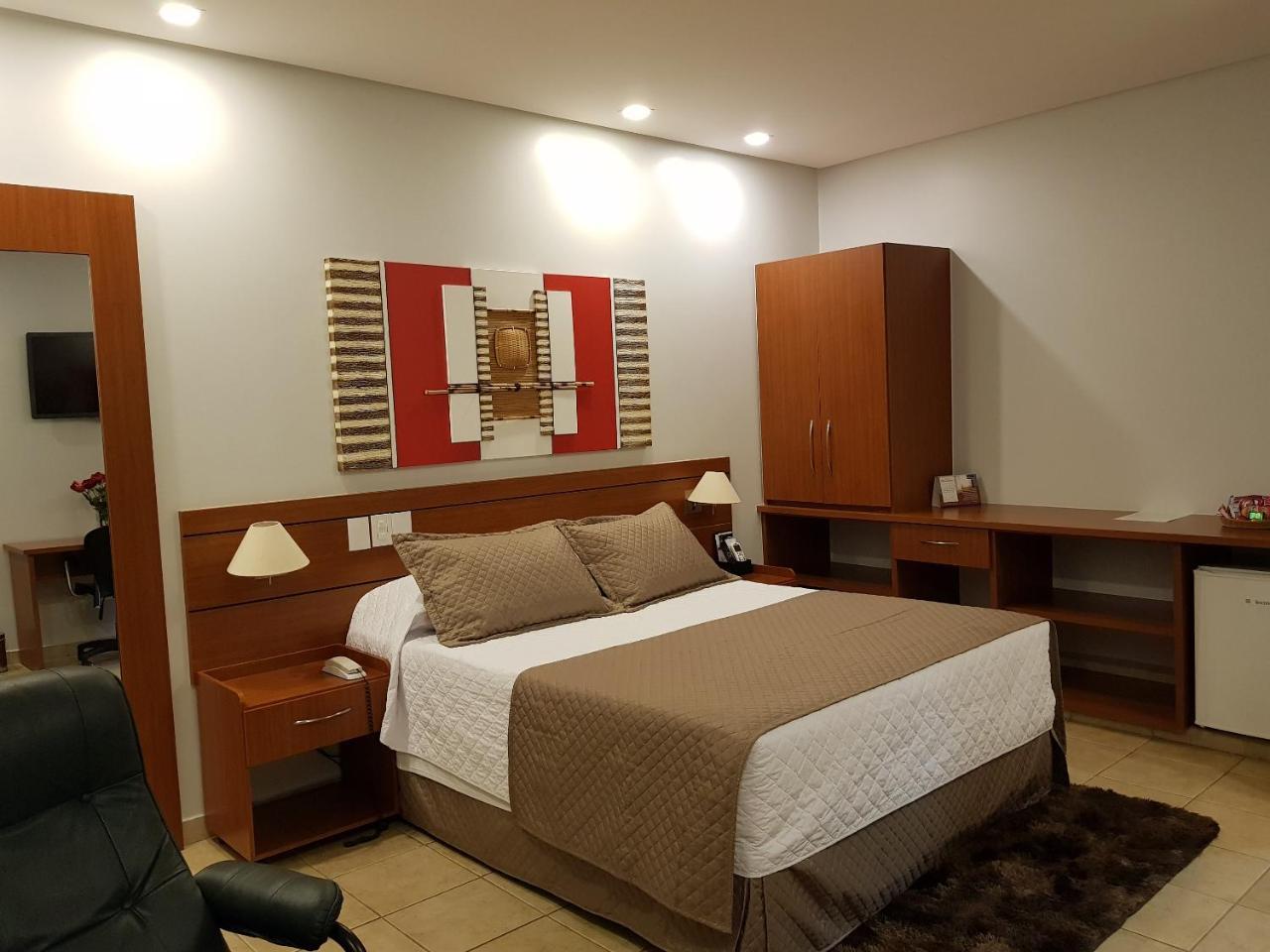 Hotel Das Palmeiras 파라카투 외부 사진